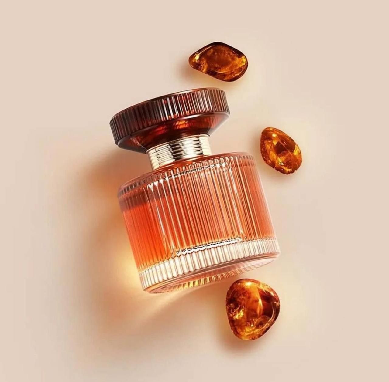 ست دو عددی عطر و کرم بدن عطری با رایحه آمبر الکسیر